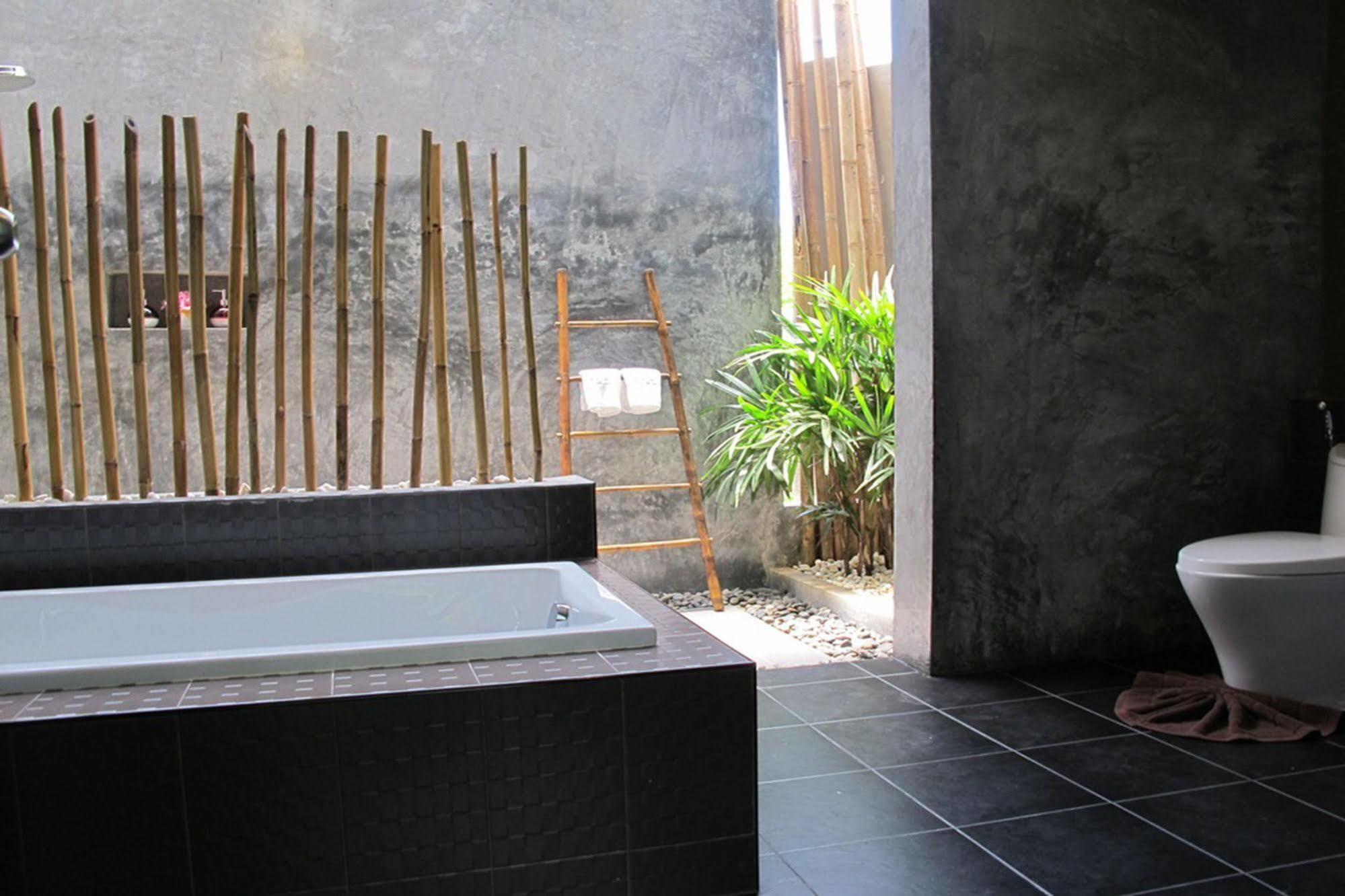 Alphabeto Resort Nai Harn Exterior foto